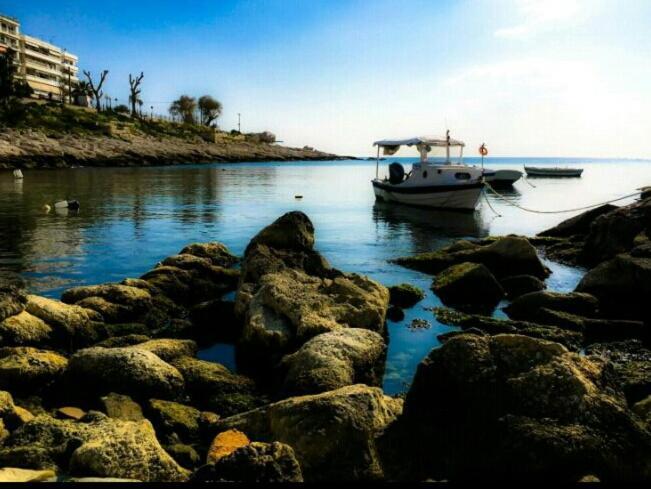 Φωτεινό Διαμέρισμα Πειραιας Piräus Exterior foto